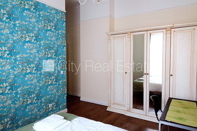 Fasādes māja, renovēta māja, nomainītas inženierkomunikācijas, labiekārtota apzaļumota Rīga - foto 15