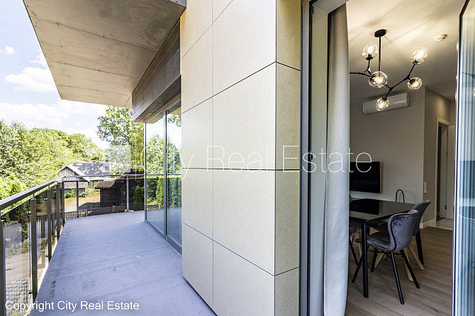 Mansards, logi vērsti mājas abās pusēs, guļamistabu skaits 2 gab., vannas istabu skaits 1 Rīga - foto 19