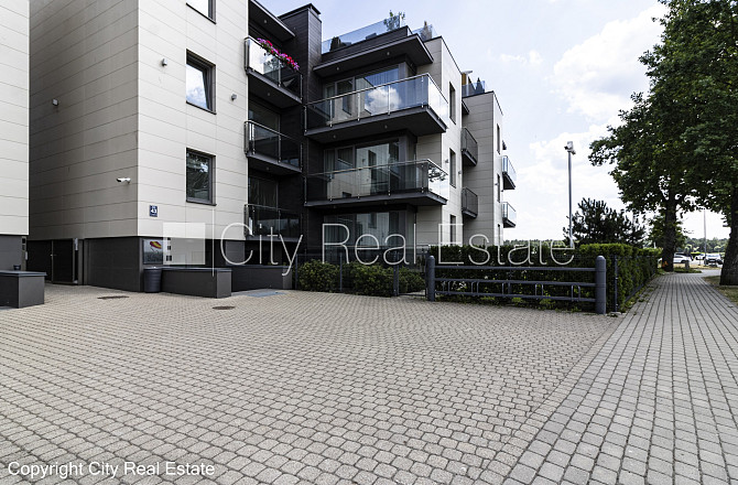 Jaunceltne, labiekārtota apzaļumota teritorija, slēgts pagalms, iežogota teritorija ar metāla Jūrmala - foto 18