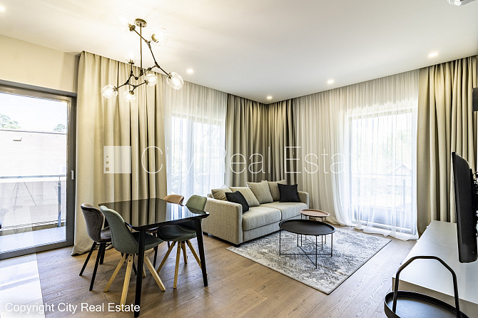 Jaunceltne, labiekārtota apzaļumota teritorija, slēgts pagalms, iežogota teritorija ar metāla Jūrmala - foto 5