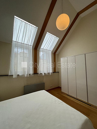 Фасадный дом, реновированный дом, вход с улицы, лифт, лестничная клетка после Рига - изображение 13