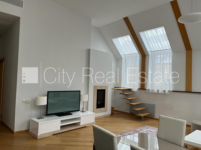 Фасадный дом, реновированный дом, вход с улицы, лифт, лестничная клетка после Рига - изображение 7