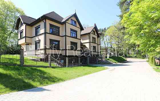 Новостройка, зеленая территория, благоустроенная озеленённая территория, Jūrmala