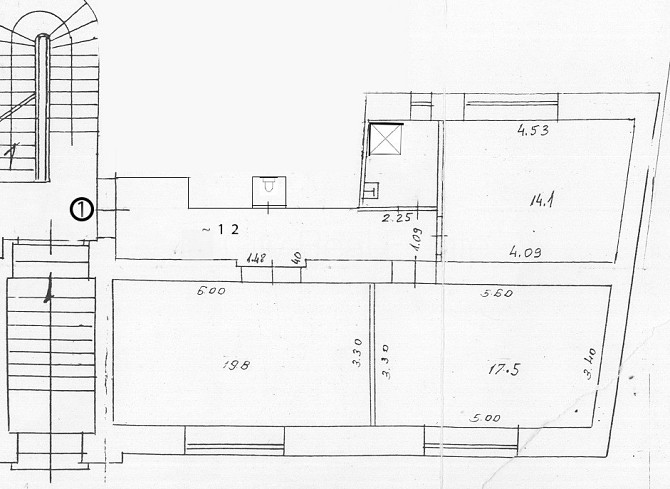 Fasādes māja, renovēta māja, ieeja no ielas, kāpņu telpa pēc kosmētiskā remonta, logi Rīga - foto 10