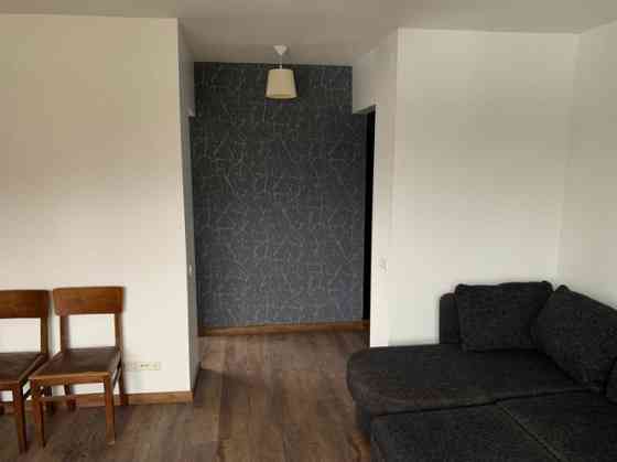 No maija piedāvājumā gaišs un omulīgs vienistabas dzīvoklis Kalnciema ielā 1. Dzīvokļa kopējā platīb Rīga