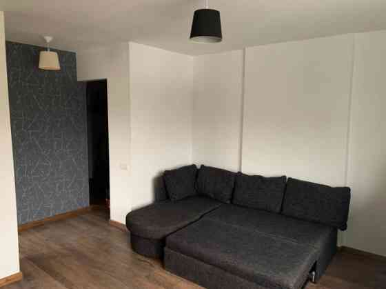 No maija piedāvājumā gaišs un omulīgs vienistabas dzīvoklis Kalnciema ielā 1. Dzīvokļa kopējā platīb Rīga