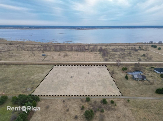 Iegādei tiek piedāvāts 1.22 ha plašs zemesgabals ar izstrādātu detālplānojumu, kas paredz tā sadali  Рижский район - изображение 1