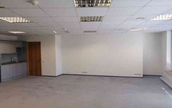 Biroju telpas Gertrūdes un Avotu ielu krustojumā.  Atklājiet modernas biroju telpu, kur darbs satiek Rīga