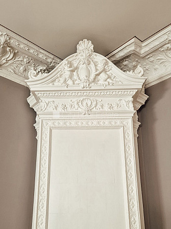 Fasādes māja, slēgts pagalms, ieeja no ielas, logi vērsti mājas abās pusēs, istabas Rīga - foto 14