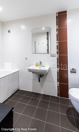 Projekts - Viesturdārza mājas, jaunceltne, slēgts pagalms, vieta automašīnai, pazemes Rīga - foto 11