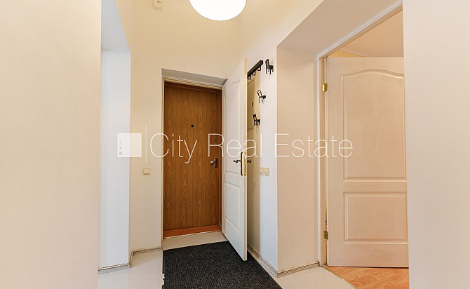 Pagalma māja, slēgts pagalms, logi vērsti mājas abās pusēs, istabas izolētas 2 gab., Rīga - foto 12