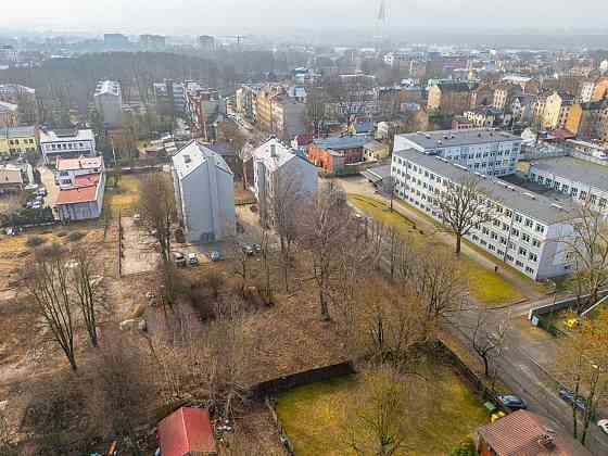 Pārdodu apbūves zemesgabalu Rīgas centra tuvumā.
Pārdošanā perspektīvs apbūves zemesgabals 1997 m pl Rīga