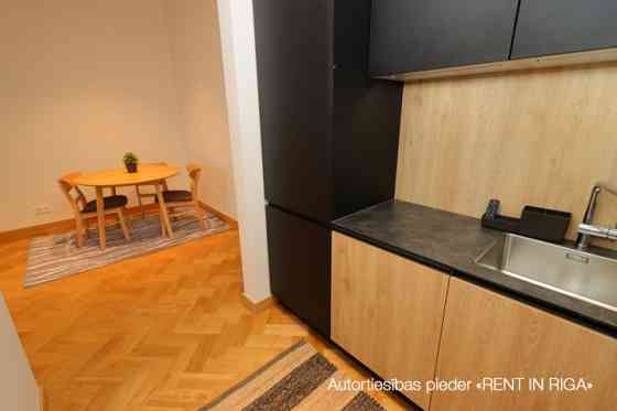 Современная новая квартира с видом на Даугаву и балконом. Квартира полностью Rīga