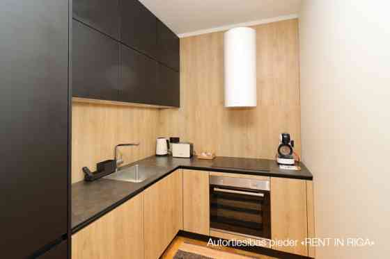 Современная новая квартира с видом на Даугаву и балконом. Квартира полностью Rīga