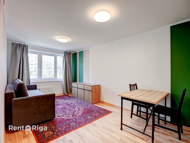 Īrei pieejams 2-istabu dzīvoklis Auru ielā, Imantā - klusā un zaļā rajona daļā.   Dzīvokļa kopējā pl Рига - изображение 2