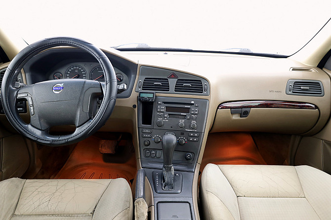 Volvo V70 Summum ATM 2.4 D5 120kW Tallina - foto 5