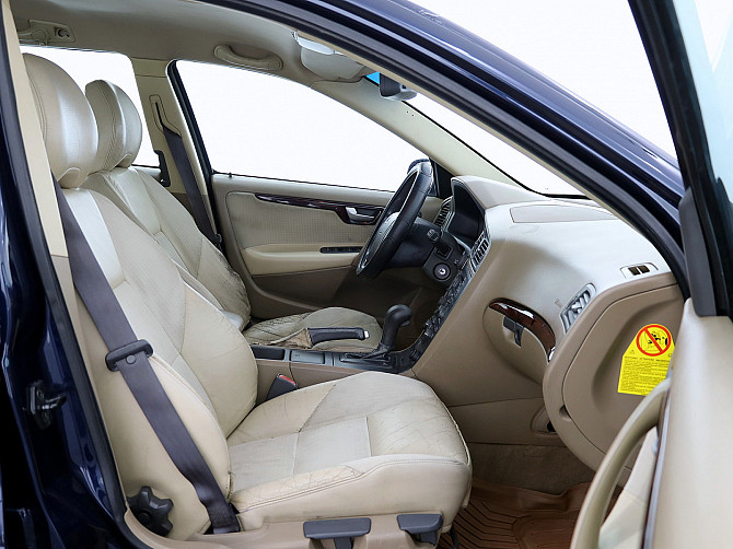 Volvo V70 Summum ATM 2.4 D5 120kW Tallina - foto 6