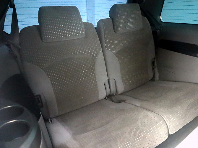 Mitsubishi Grandis Comfort LPG ATM 2.4 121kW Таллин - изображение 8