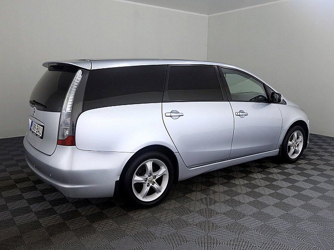 Mitsubishi Grandis Comfort LPG ATM 2.4 121kW Таллин - изображение 3