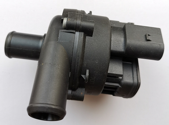 Bosch 0 392 023 004 Ūdens recirkulācijas sūknis, apsildes sistēma. Jauns 12V, bez kronšteina.... Рига - изображение 2