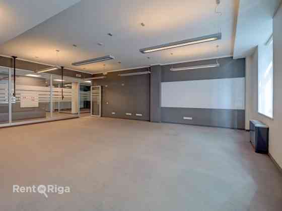Фиксированная сумма аренды.  Аренда современного офиса класса B в одном из самых Rīga