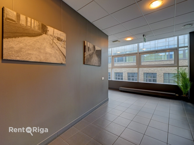 Fiksēta nomas maksa.  Cenā ir iekļauta koplietošanas virtuves zona, parrunu telpa, duša un 2 Rīga - foto 8