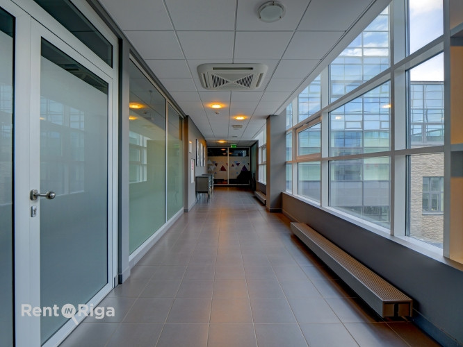 Fiksēta nomas maksa.  Cenā ir iekļauta koplietošanas virtuves zona, parrunu telpa, duša un 2 Rīga - foto 6