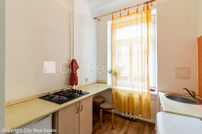 Фасадный дом, реновированный дом, закрытый двор, вход с улицы и со двора, лифт, Рига - изображение 12