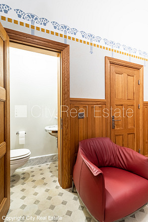 Fasādes māja, renovēta māja, slēgts pagalms, vieta automašīnai, ieeja no ielas un pagalma, Rīga - foto 11