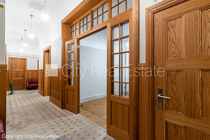 Fasādes māja, renovēta māja, slēgts pagalms, vieta automašīnai, ieeja no ielas un pagalma, Rīga - foto 12