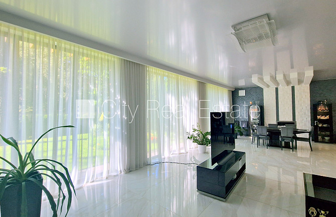 Частный дом, новостройка, благоустроенная озеленённая территория, территория Юрмала - изображение 4