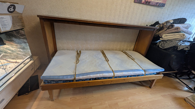 Pārdodu vintāža gultu. Attaisīšanas mehānisms strādā. Kurā gadā gulta īsti nevaru pateikt, bet... Rīga - foto 3