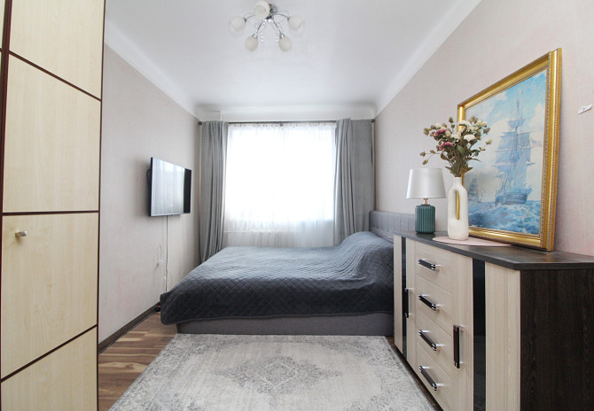 Tiek pārdots mājīgs un pilnībā dzīvošanai gatavs dzīvoklis vienā no pieprasītākajiem Rīgas... Rīga - foto 1