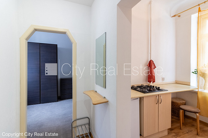 Renovēta māja, logi vērsti uz pagalma pusi, viesistaba, viena telpa caurstaigājama, virtuve, Rīga - foto 20