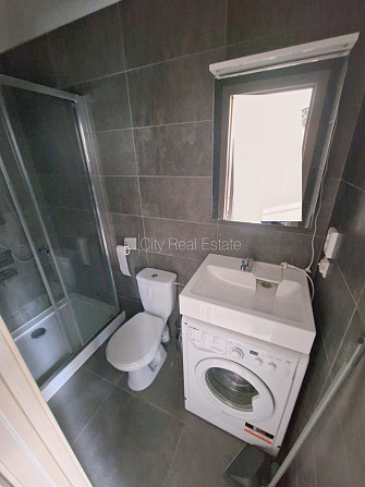 Fasādes māja, renovēta māja, slēgts pagalms, ieeja no ielas un pagalma, ir lifts, kāpņu Rīga - foto 20