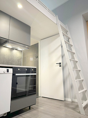 Fasādes māja, renovēta māja, ieeja no ielas, logi vērsti uz ielas pusi, divstāvīgs, studio Rīga - foto 12