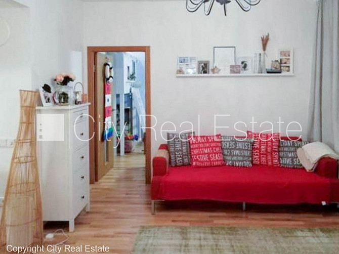 Фасадный дом, реновированный дом, благоустроенная озеленённая территория, Рига - изображение 5