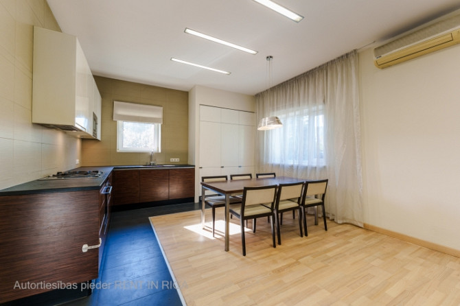 Сдается в аренду полностью меблированная часть таунхауса в Дарзциеме. Рига - изображение 6
