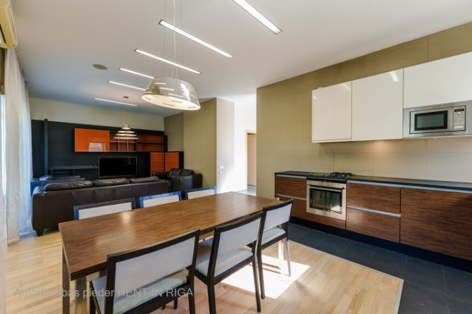 Сдается в аренду полностью меблированная часть таунхауса в Дарзциеме. Рига - изображение 5