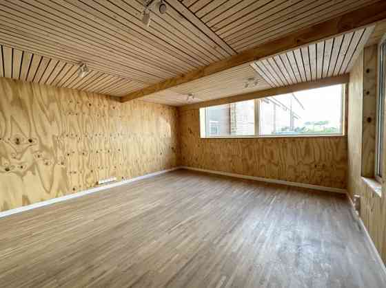 Отапливаемые промышленные помещения с кран-балкой 10 т.  Бывшая территория Rīga