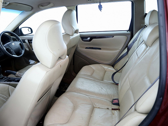 Volvo V70 Summum 2.4 D5 120kW Tallina - foto 7