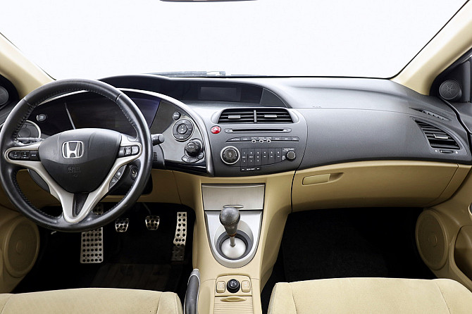 Honda Civic Elegance 1.8 103kW Tallina - foto 5