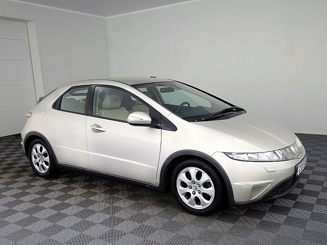 Honda Civic Elegance 1.8 103kW Tallina - foto 1