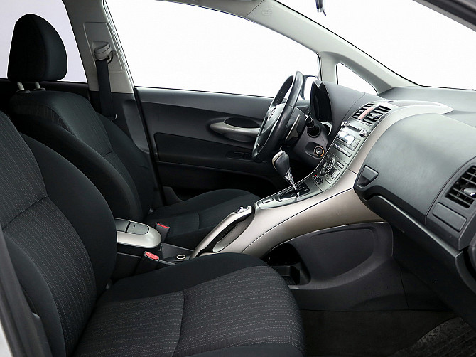 Toyota Auris Linea Sol ATM 1.6 91kW Tallina - foto 6