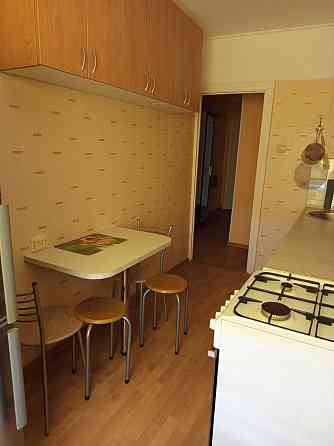 Сдается 1- ая квартира на длительный срок. Квартира меблированная, также имеется стиральная... Rīga