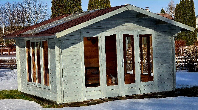 Pārdodam glītu un gaišu koka karkasa dārza mājiņu. Mājiņas aizmugurē ir atsevišķa noliktava ar... Babīte - foto 1