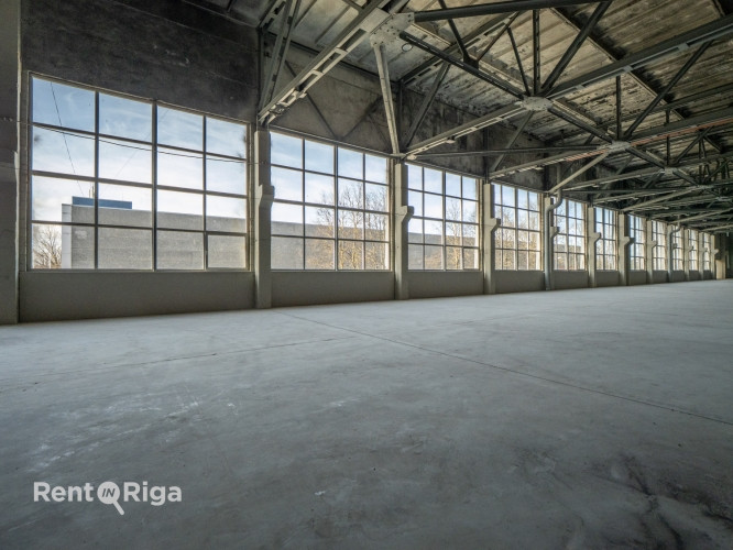 Plašas, gaišas ražošanas telpas ar biroju, garderobēm, dušām, WC.  Lokācija: Uriekstes iela 4a, prec Рига - изображение 4