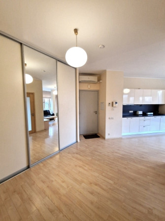 Īrei pieejams kvalitatīvs 3-istabu dzīvoklis projektā 