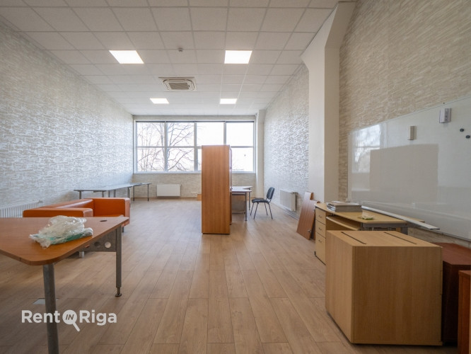 Аренда офисных помещений на улице Уриекстес, рядом с торговым портом.  Помещение Рига - изображение 6