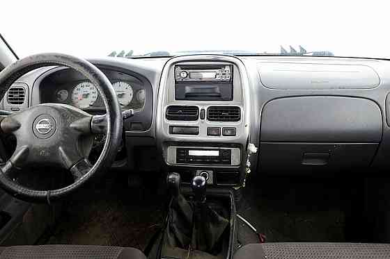 Nissan Navara Facelift 4x4 2.5 dCi 98kW Tallina